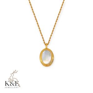 oval agate shell pendant necklace white